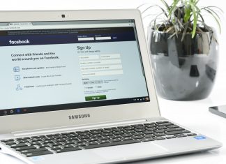Utiliser un ordinateur pour améliorer l'efficacité d'une pub Facebook